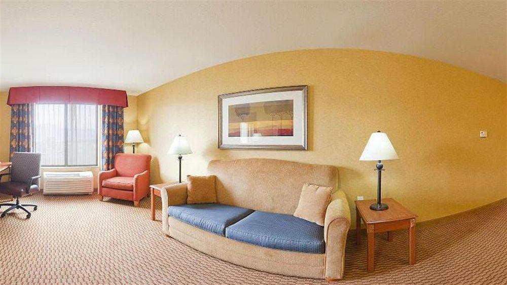 Holiday Inn Express Ontario By Ihg Creekside Bagian luar foto