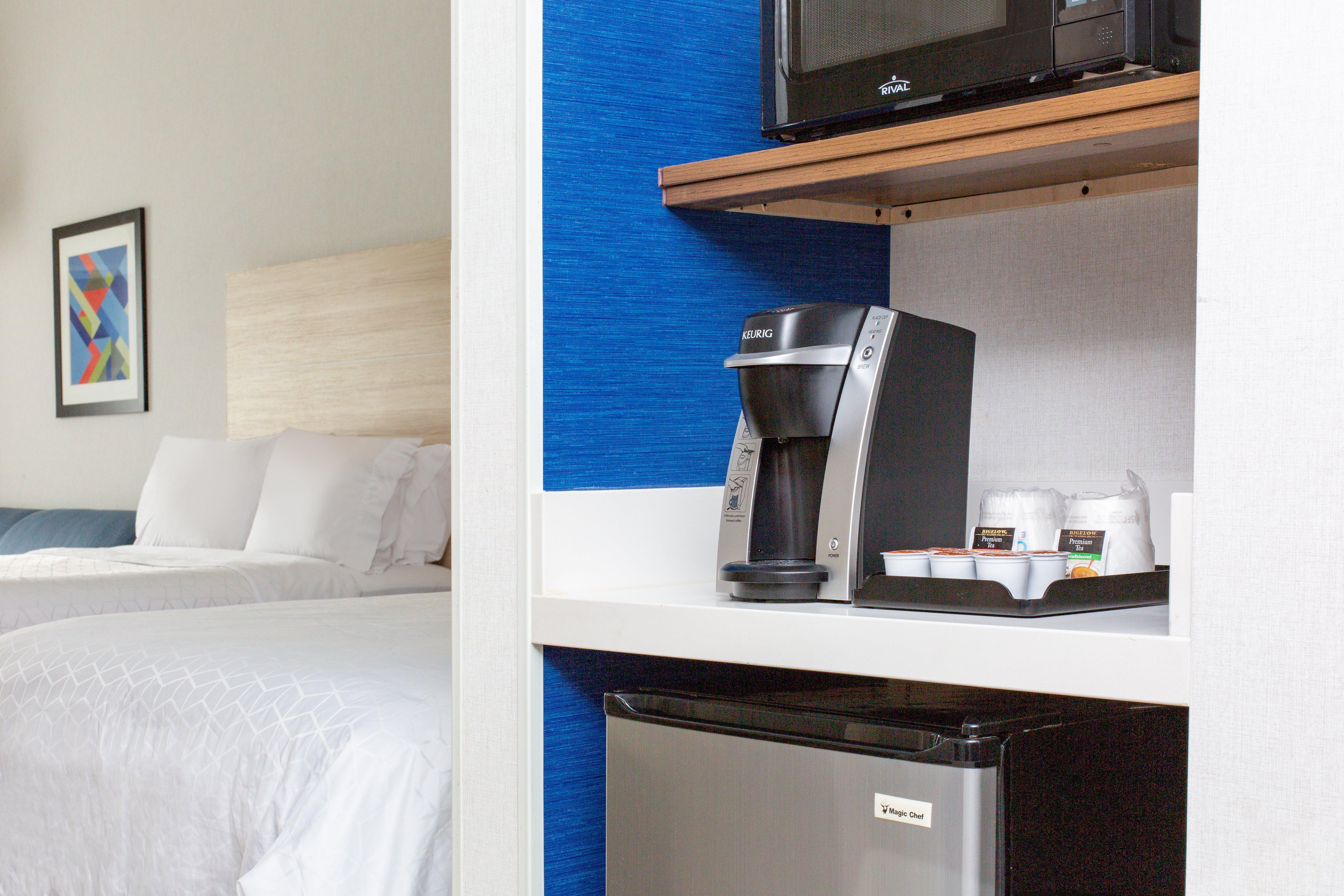Holiday Inn Express Ontario By Ihg Creekside Bagian luar foto