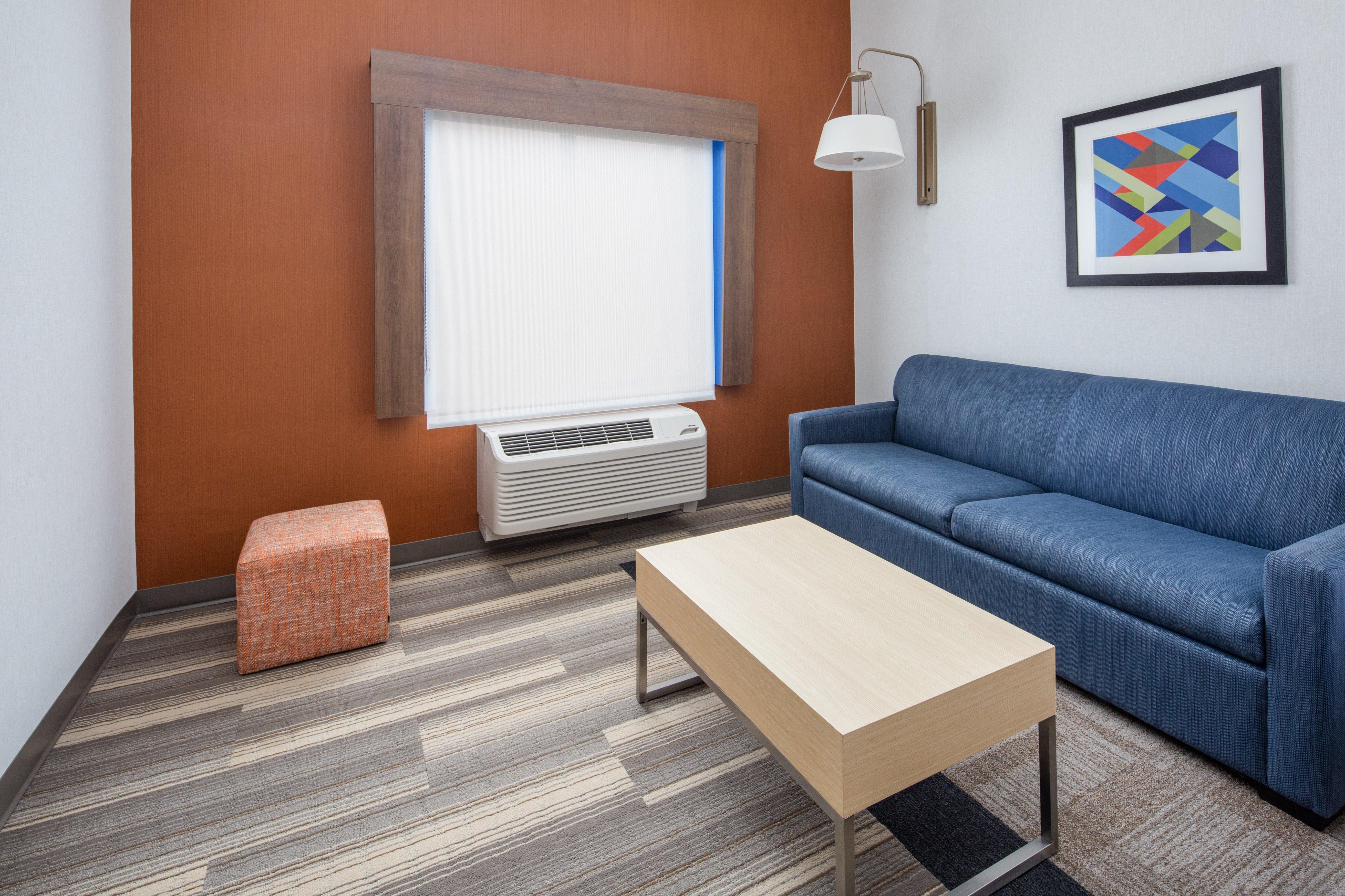 Holiday Inn Express Ontario By Ihg Creekside Bagian luar foto