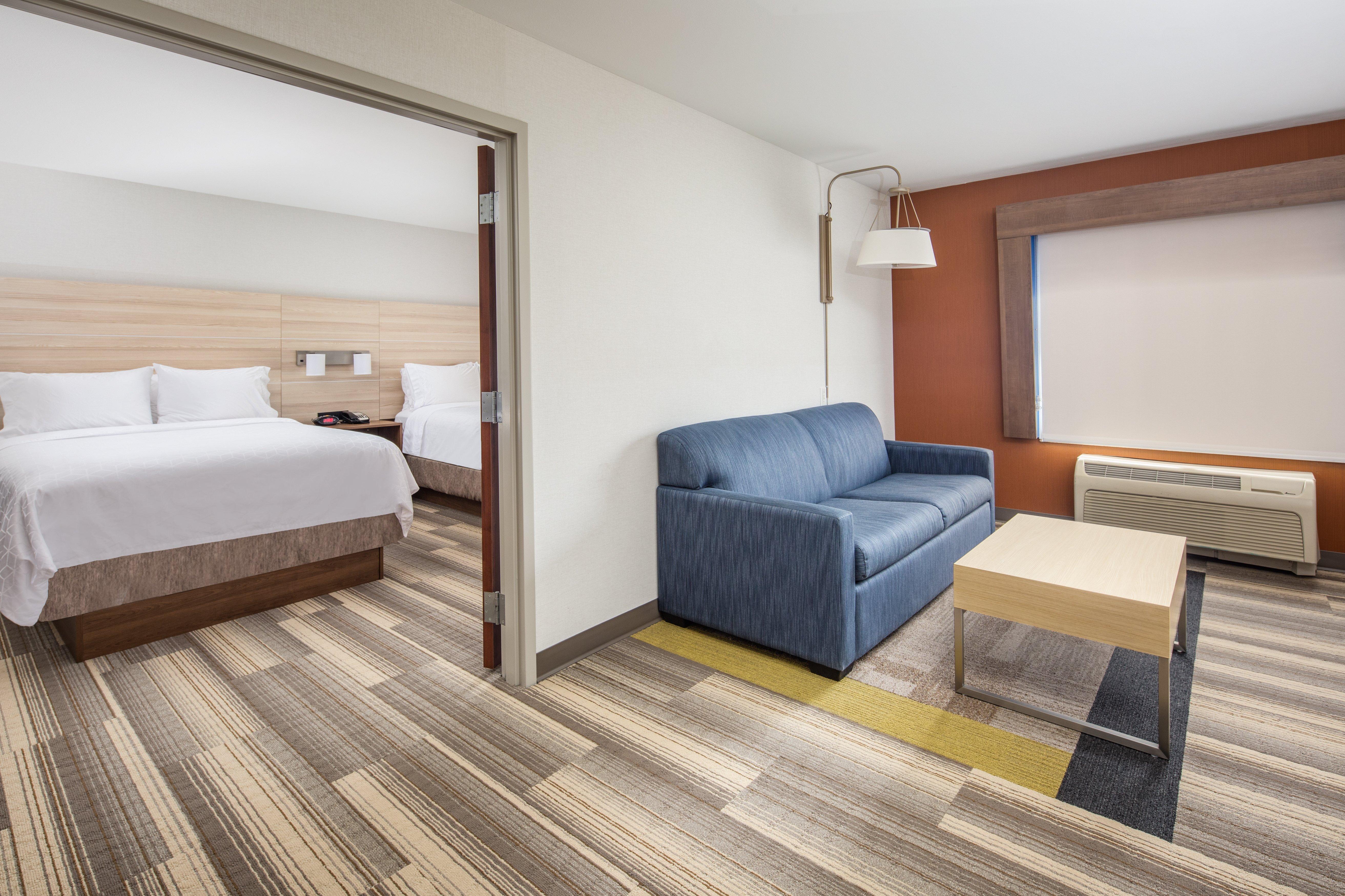 Holiday Inn Express Ontario By Ihg Creekside Bagian luar foto