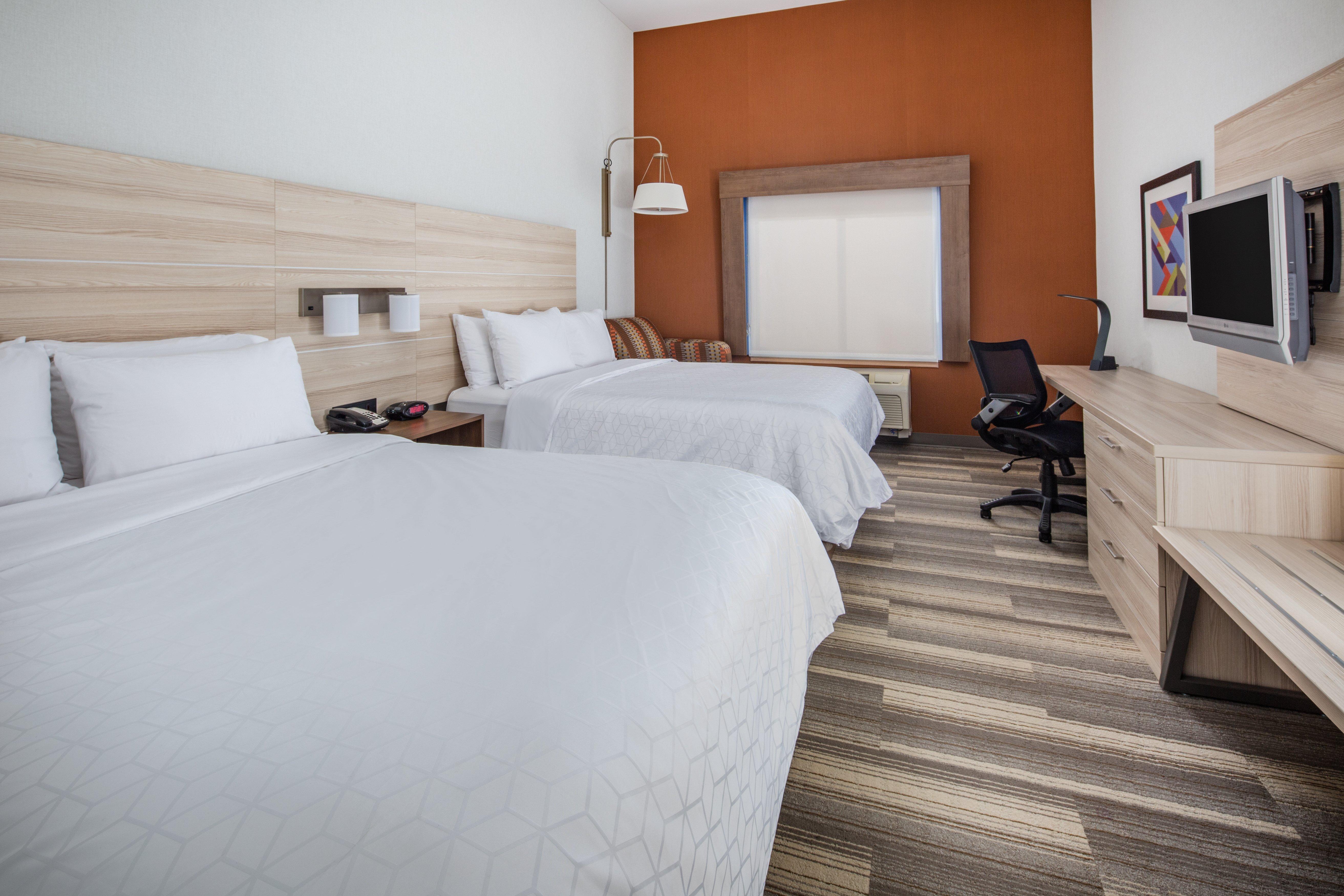 Holiday Inn Express Ontario By Ihg Creekside Bagian luar foto
