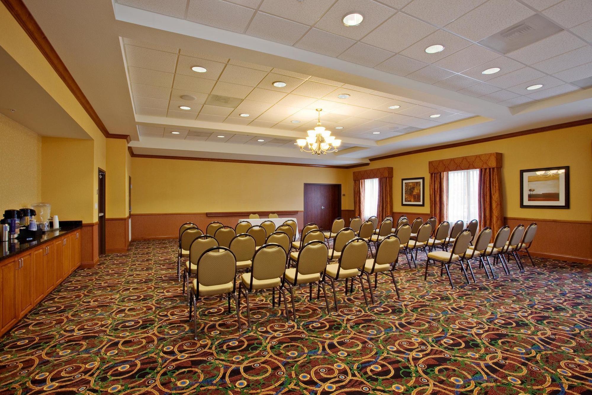 Holiday Inn Express Ontario By Ihg Creekside Bagian luar foto