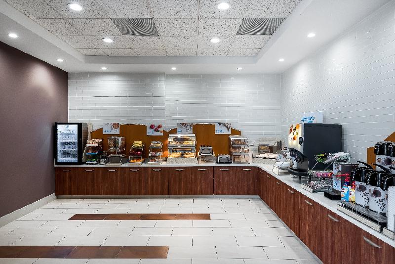 Holiday Inn Express Ontario By Ihg Creekside Bagian luar foto