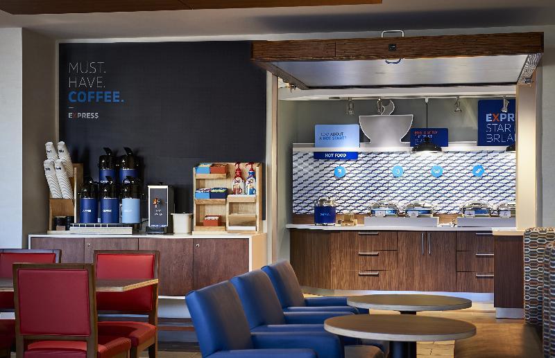 Holiday Inn Express Ontario By Ihg Creekside Bagian luar foto